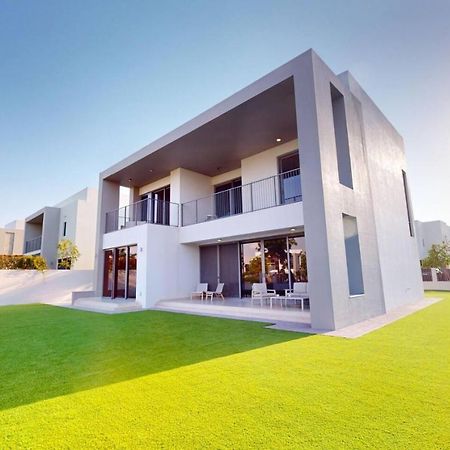 Sidra 1 - Incredible Five Bedroom Villa Дубай Екстериор снимка
