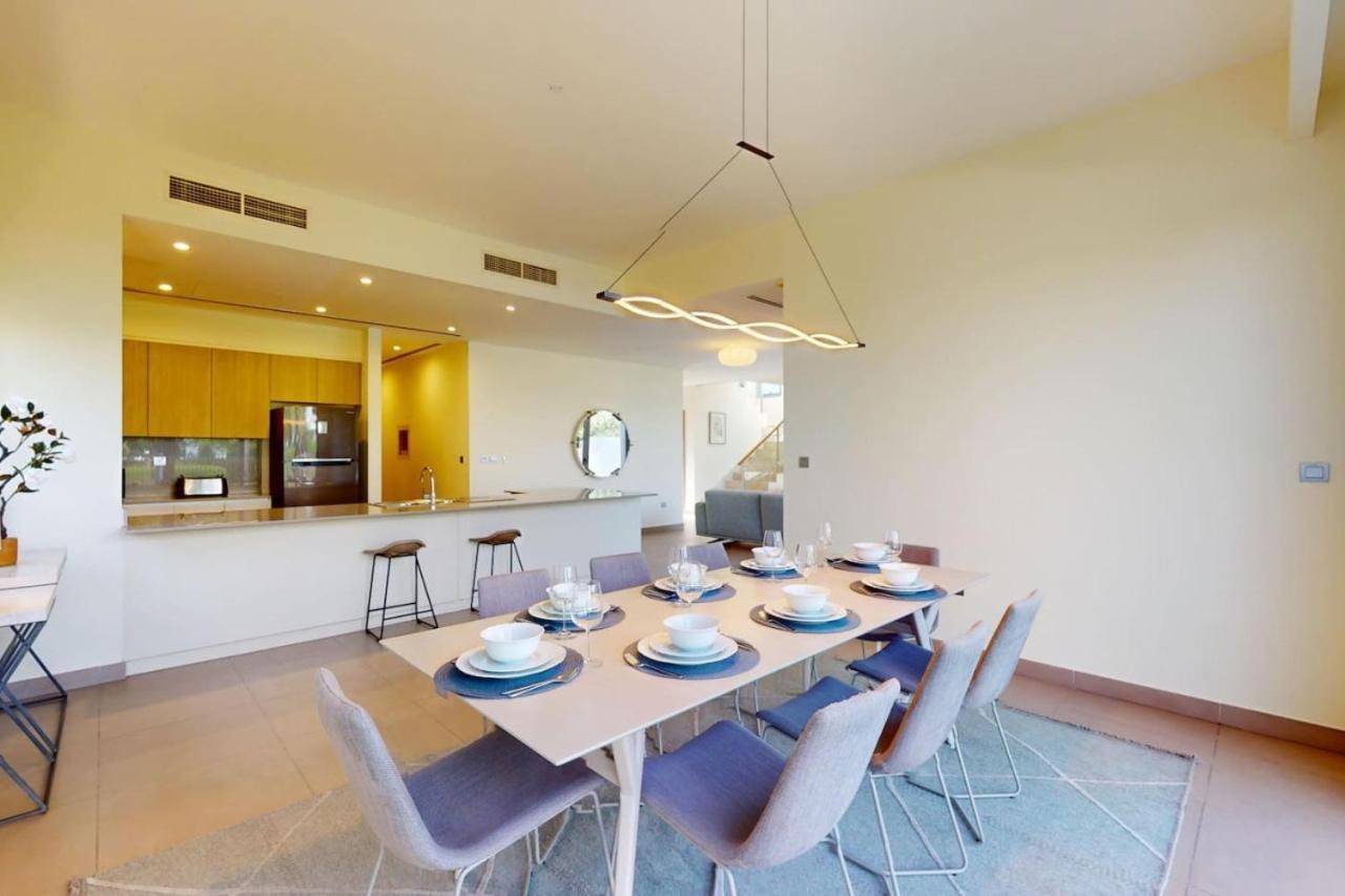 Sidra 1 - Incredible Five Bedroom Villa Дубай Екстериор снимка